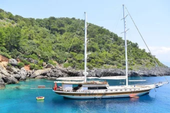 Motorsegler Boot Luce del Mare mieten - Opus Yachting