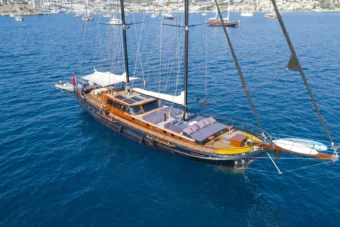 Motorsegler Boot Arielle 1 Mieten - Opus Yachting