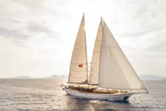 Segelyacht Hic Salta Mieten - Opus Yachting