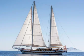 Motorsegler Boot Cevri Hasan V Mieten - Opus Yachting